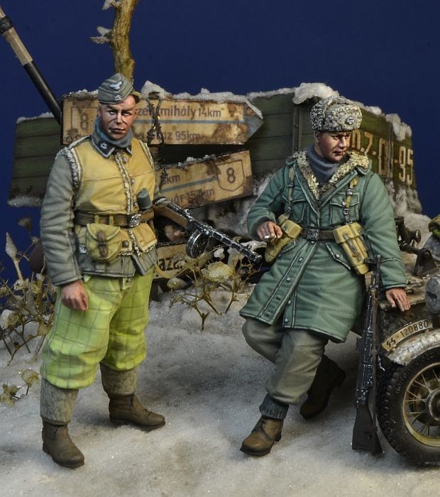 35183 – Waffen SS Soldiers, Hungary, Winter 1945