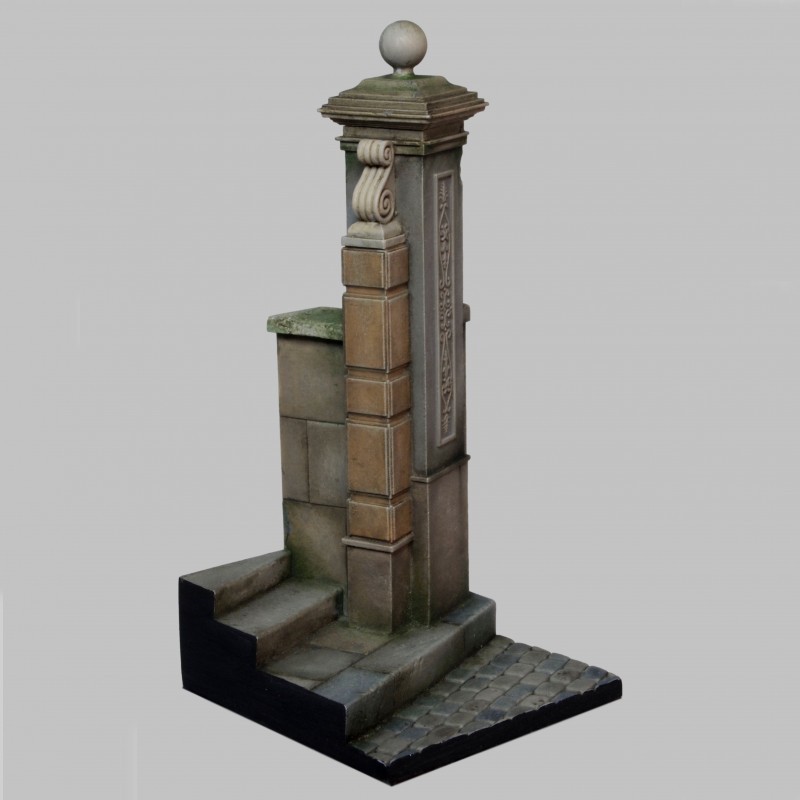 947 - Base with column (1/35 scale)