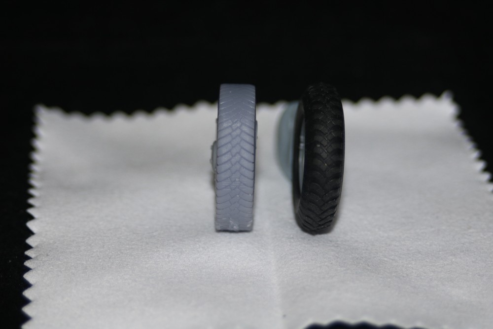 Showing the tread pattern between the weighted and ICM rubber tyre that comes with the ICM kit