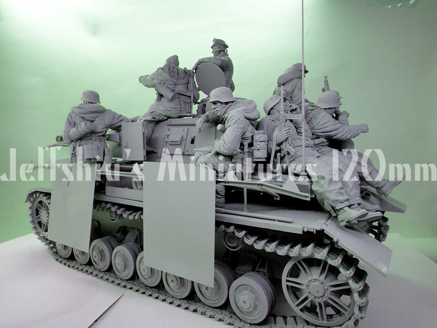 Jeffshiu's Miniatures 120mm 'WWII German Panzer IV riders (set 2)