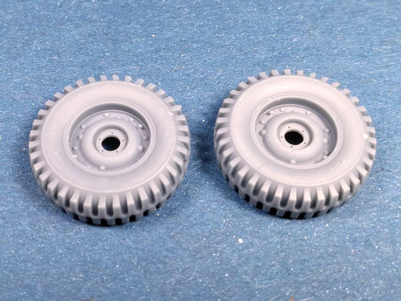 W35020 7.50x16 military pattern spare wheels (2units)
