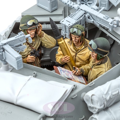 WWII US M10 Tank Crew
