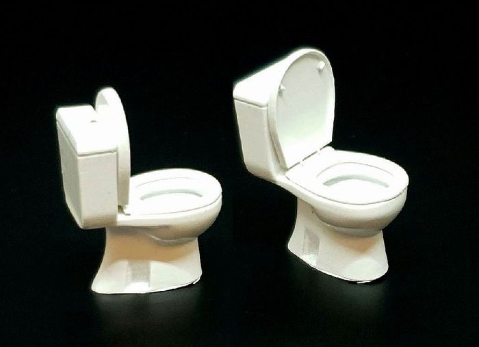 HLU35123 1/35 Resin set of WC ( 2pcs)