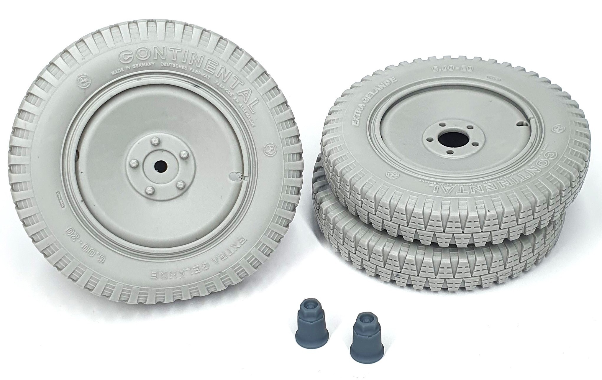 16s-042 	  Sd.Kfz 250 front wheels with spare (weighted) type 1