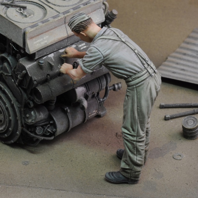 974 German soldier at work - WWII (1/72 scale)