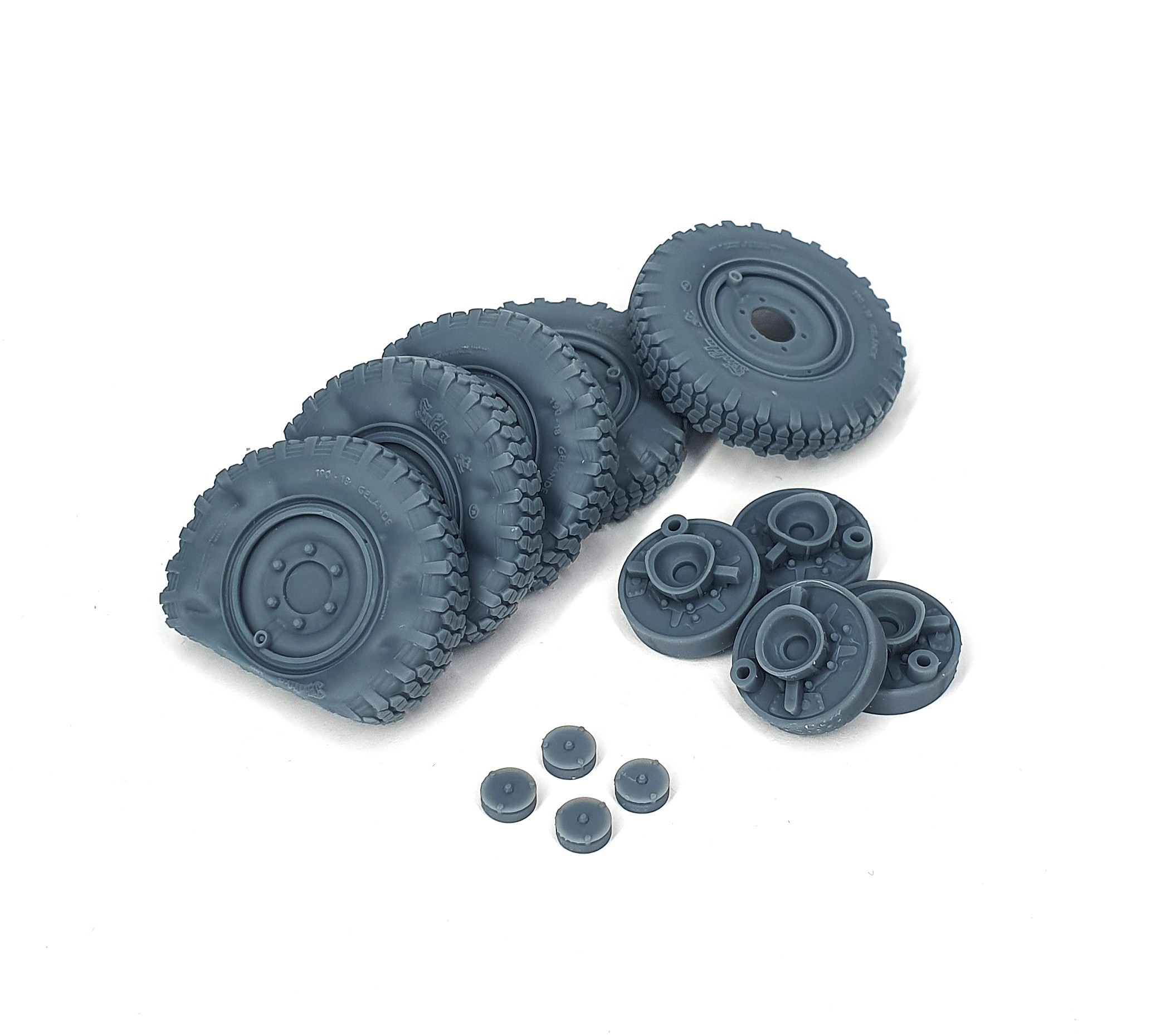 AFVs35-208 	  Sd.Kfz 222 late road wheels flat tires type 2 (4pcs + spare for Tamiya)