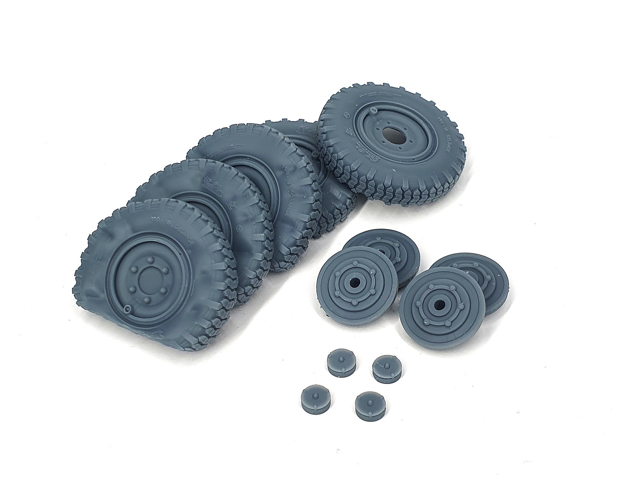AFVs35-211 	  Sd.Kfz 222 late road wheels flat tires type 2 (4pcs + spare for Hobby Boss)