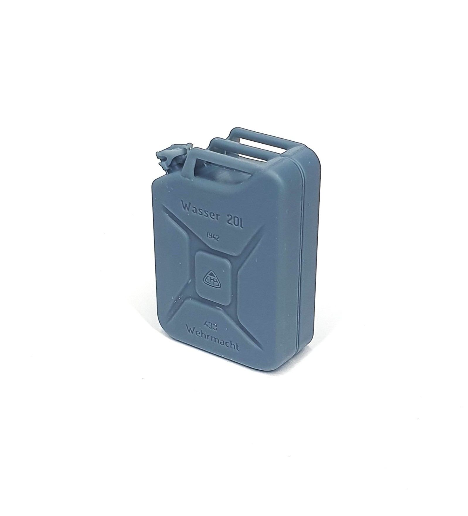 16s-052 	  German water jerry cans (6 pcs)
