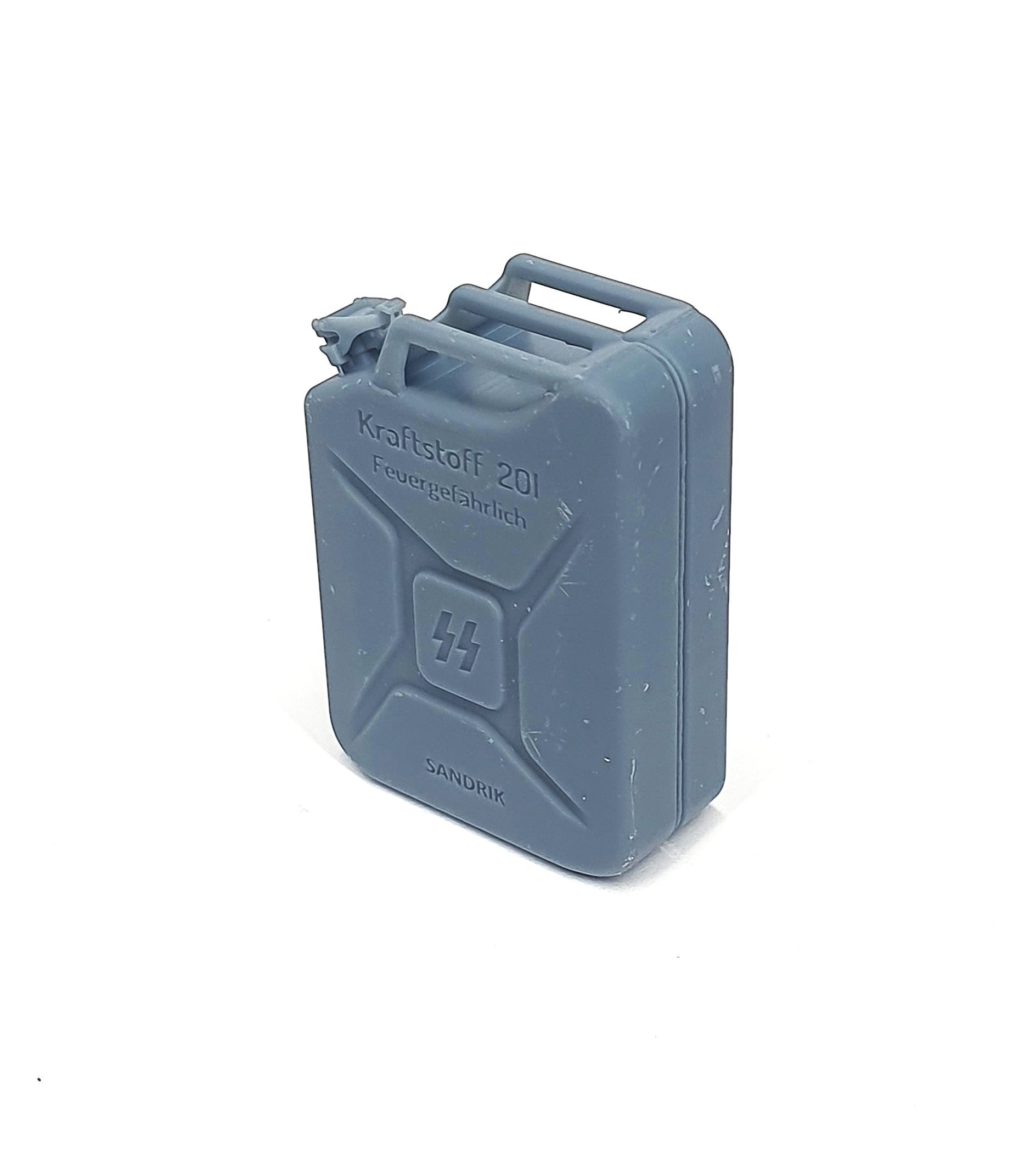 16s-053 	  German Waffen SS jerry cans (6 pcs)