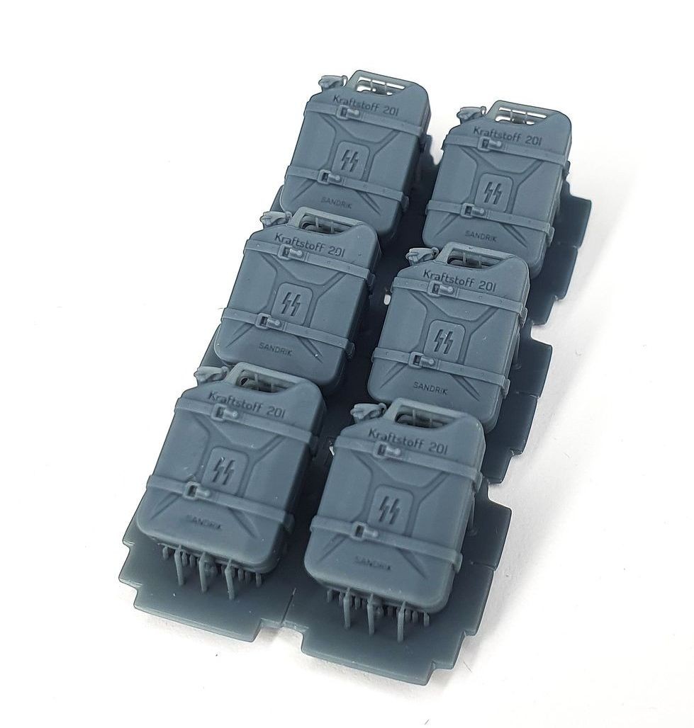 AFVs35-218 	  Sd.Kfz 234 Waffen SS jerry cans set (6 pcs)