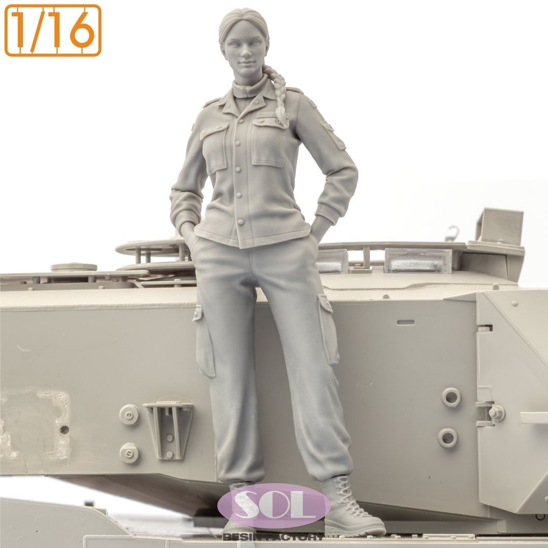 MM935 1/16 scale  Bundeswehr Tank Female Crew II