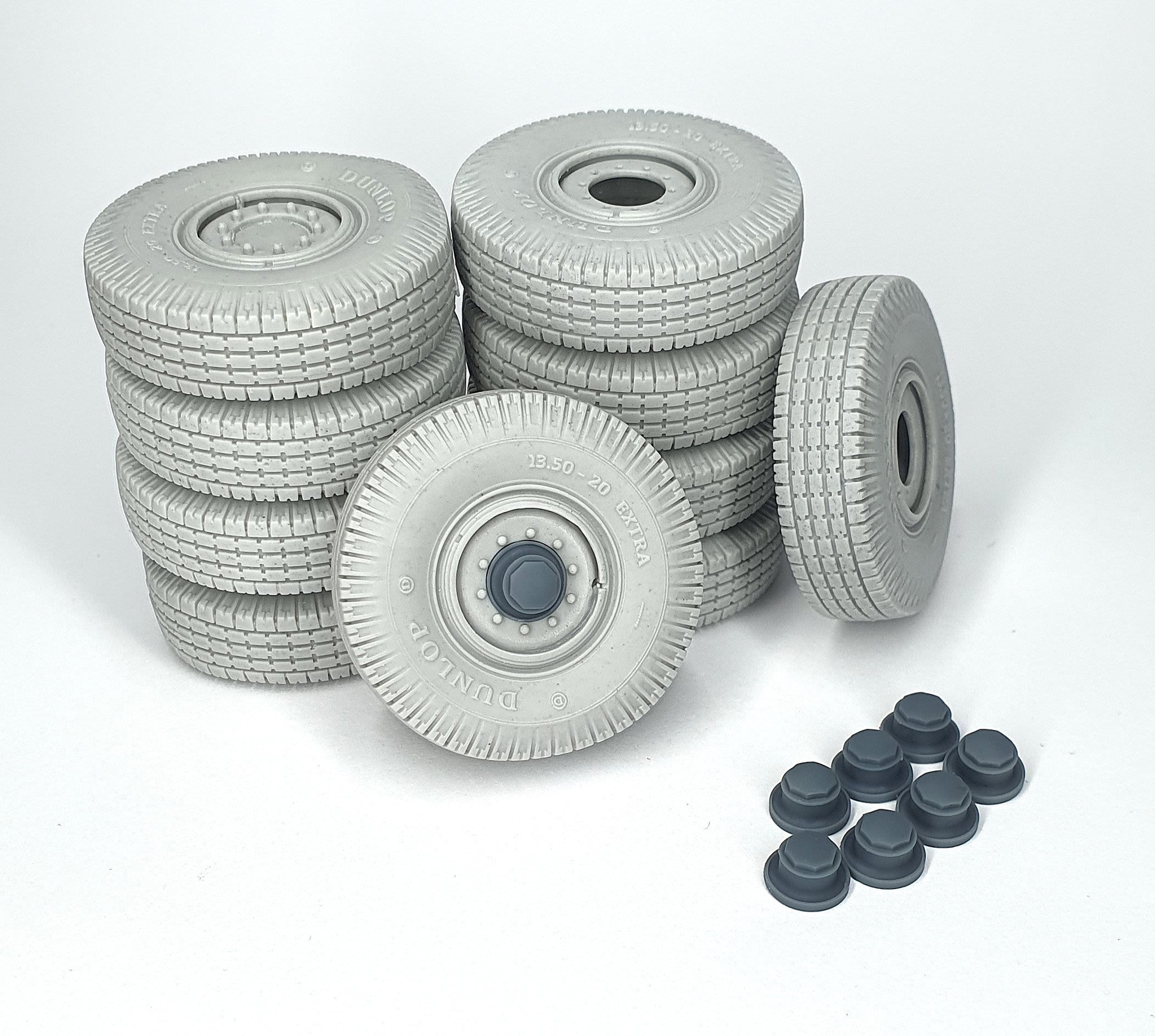 AFVs35-240 	  Sd.Ah. 116 road wheels (weighted) with spares type 3