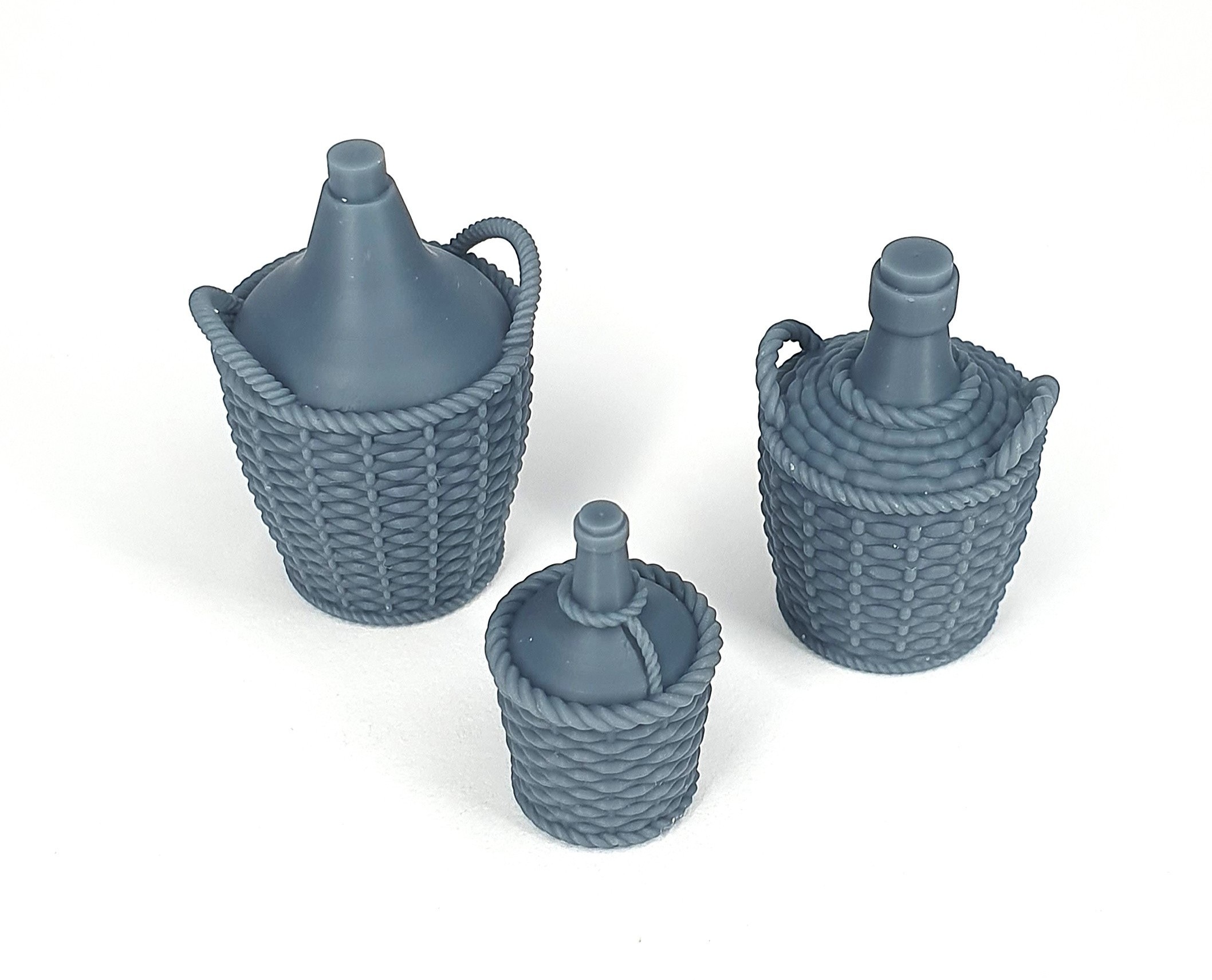 16s-062 	  Carboy in wicker basket (6 pcs)