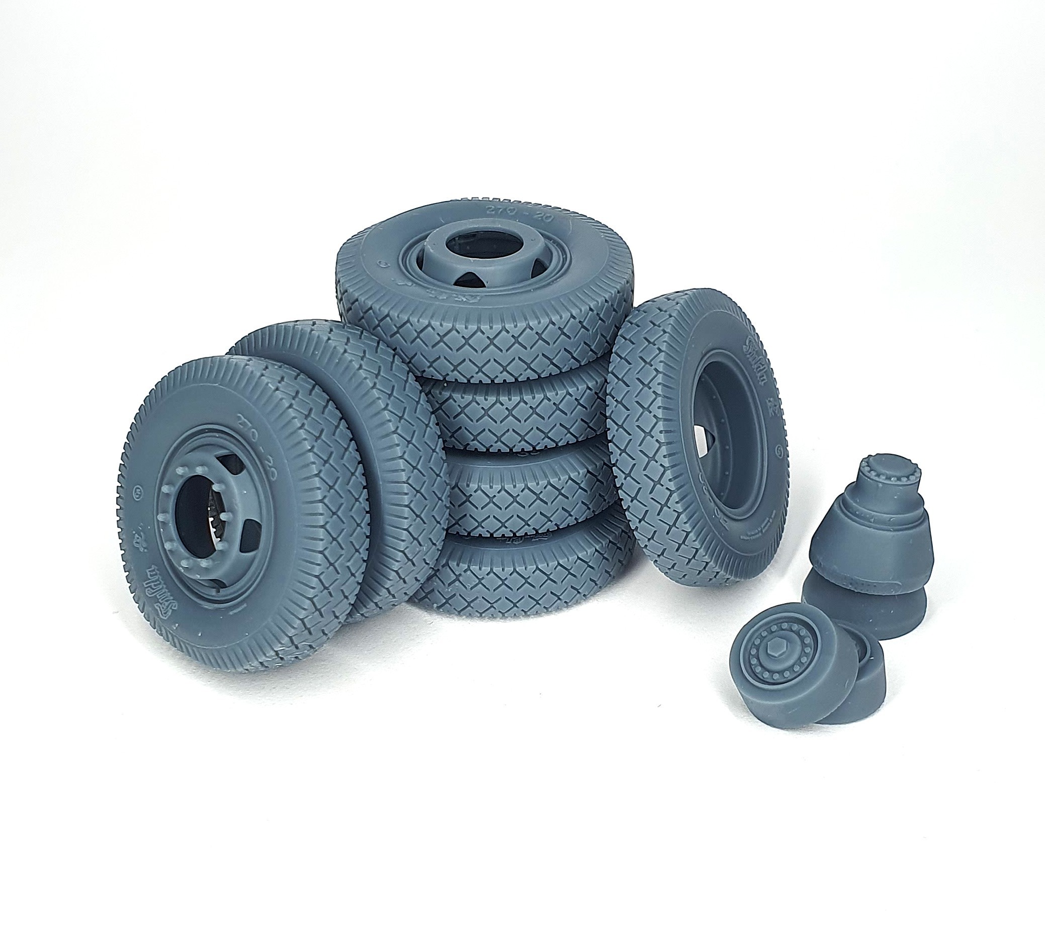 AFVs35-257 Mercedes L4500A road wheels set with spare (weighted) type 2 for Zvezda