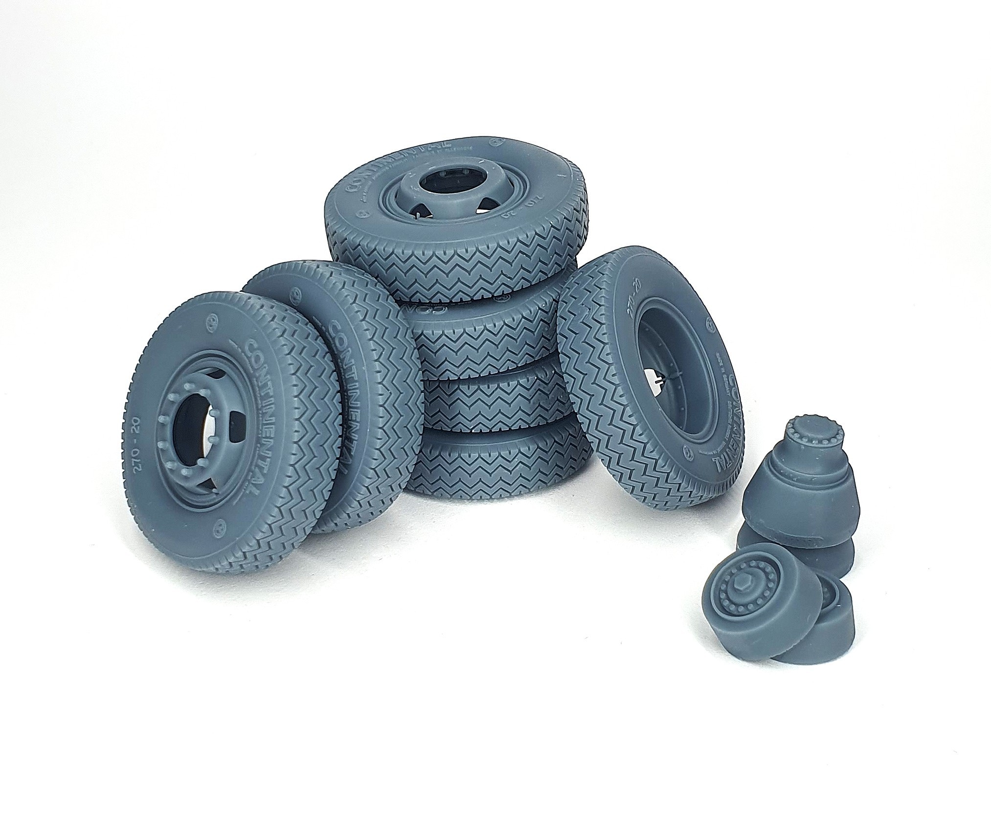 AFVs35-259 Mercedes L4500A road wheels set with spare (weighted) type 4 for Zvezda