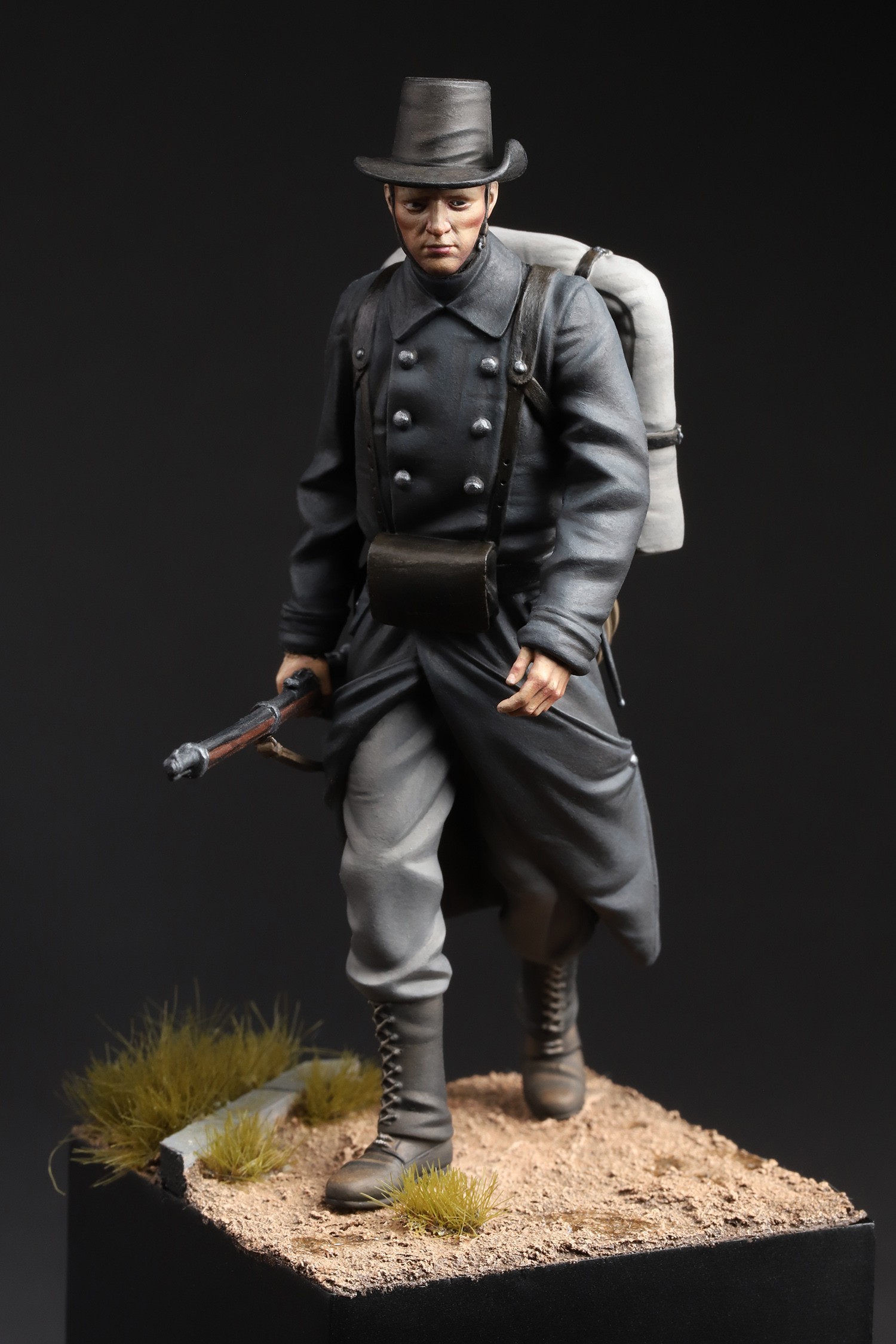 V75026 Belgian Carabinier/Infantry Soldier WW I (1914) with optional head