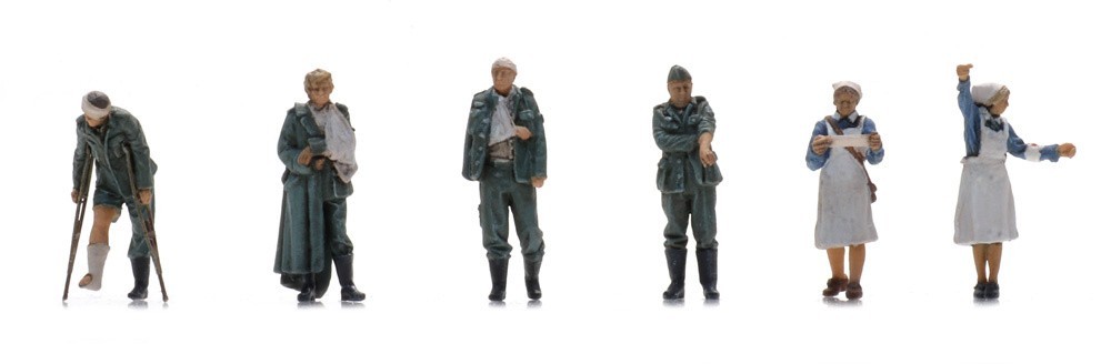 Wehrmacht wounded soldiers + nurse