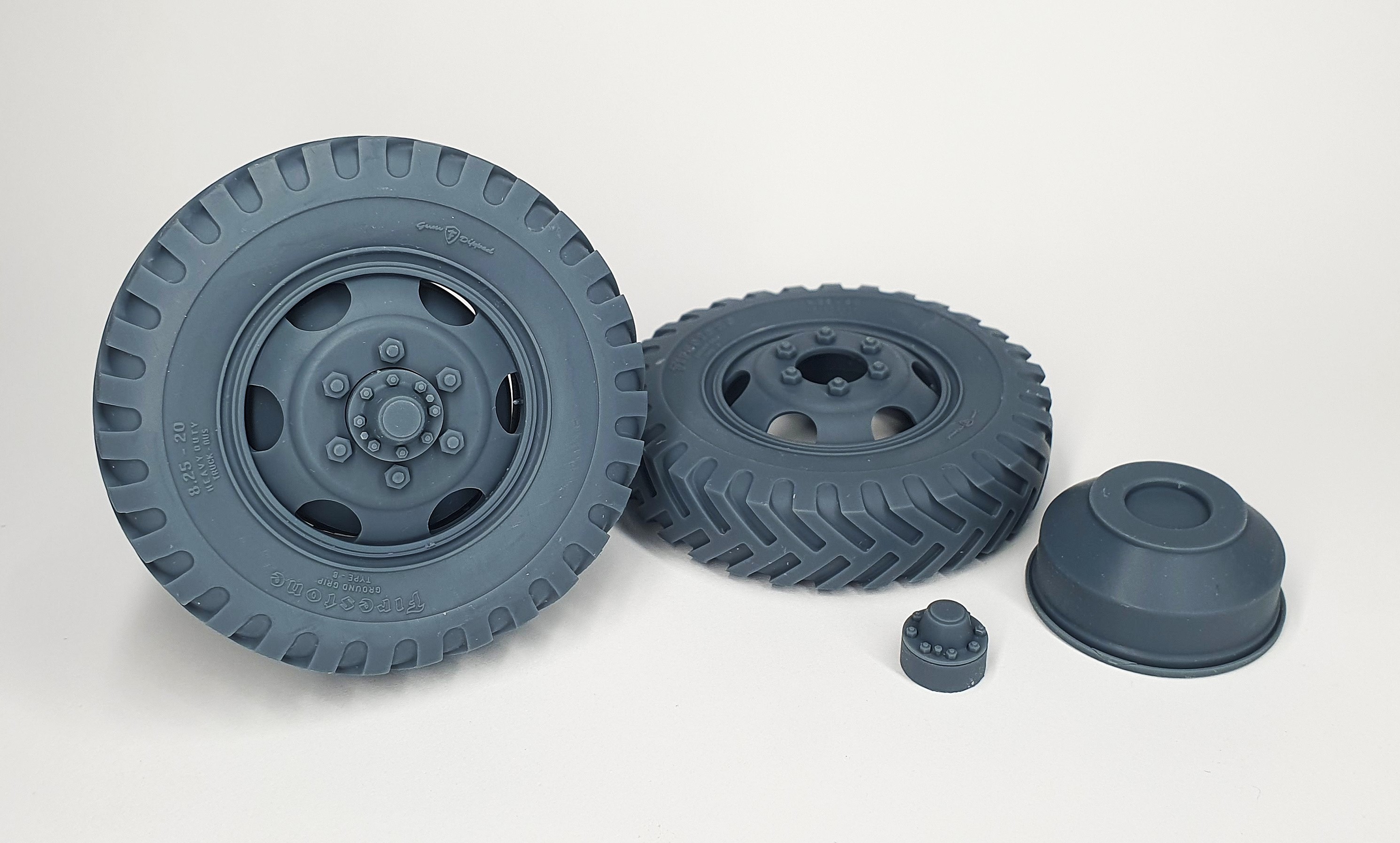 16s-067 	  M3 Halftrack early front wheels (weighted) type 2