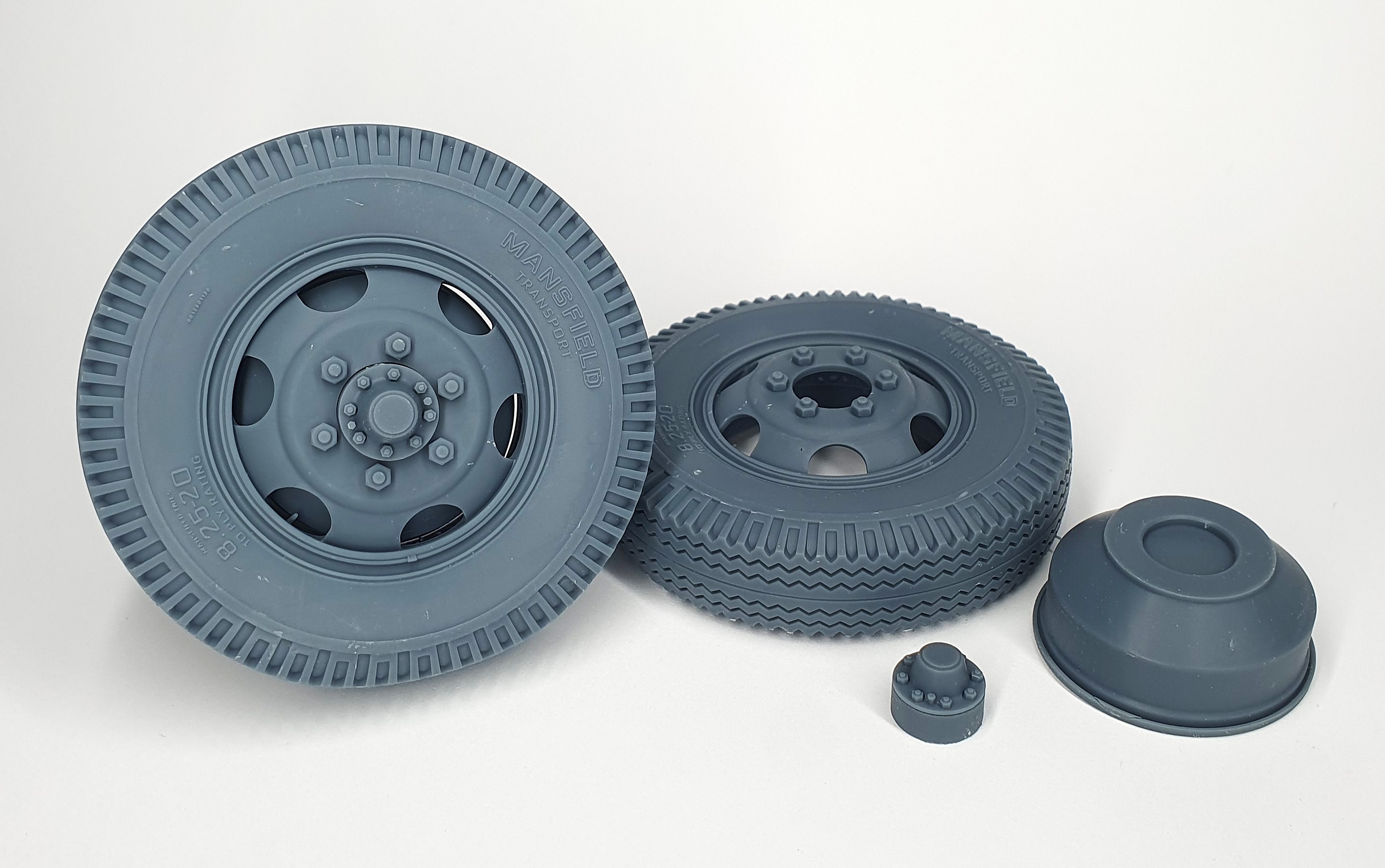 16s-068 	  M3 Halftrack early front wheels (weighted) type 3