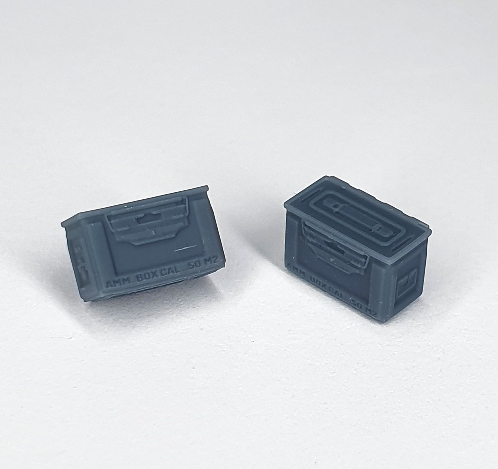 DIO-071 	  US 50 cal ammo boxes (12 pcs)