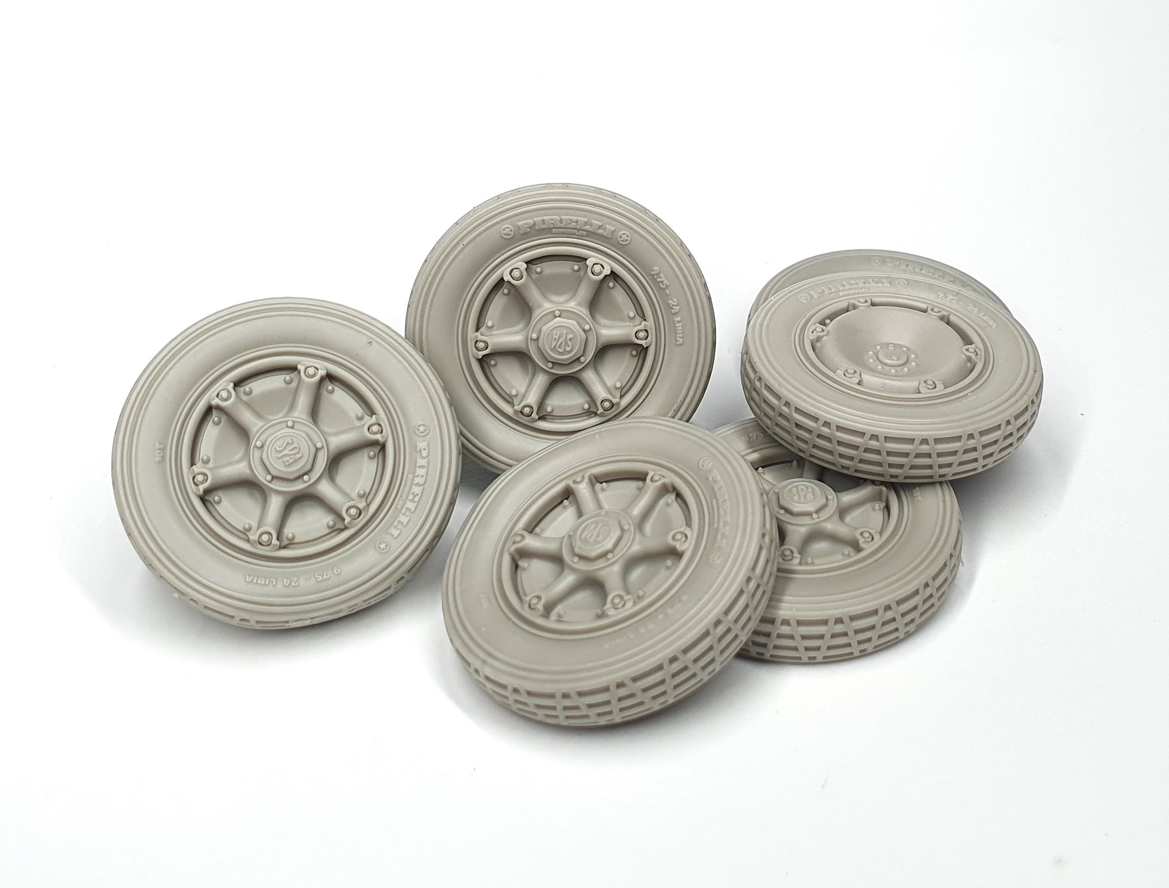 AFVs35-286 	  Autoblinda road wheels (weighted) AB 41-43 type 1 (for LANMO)