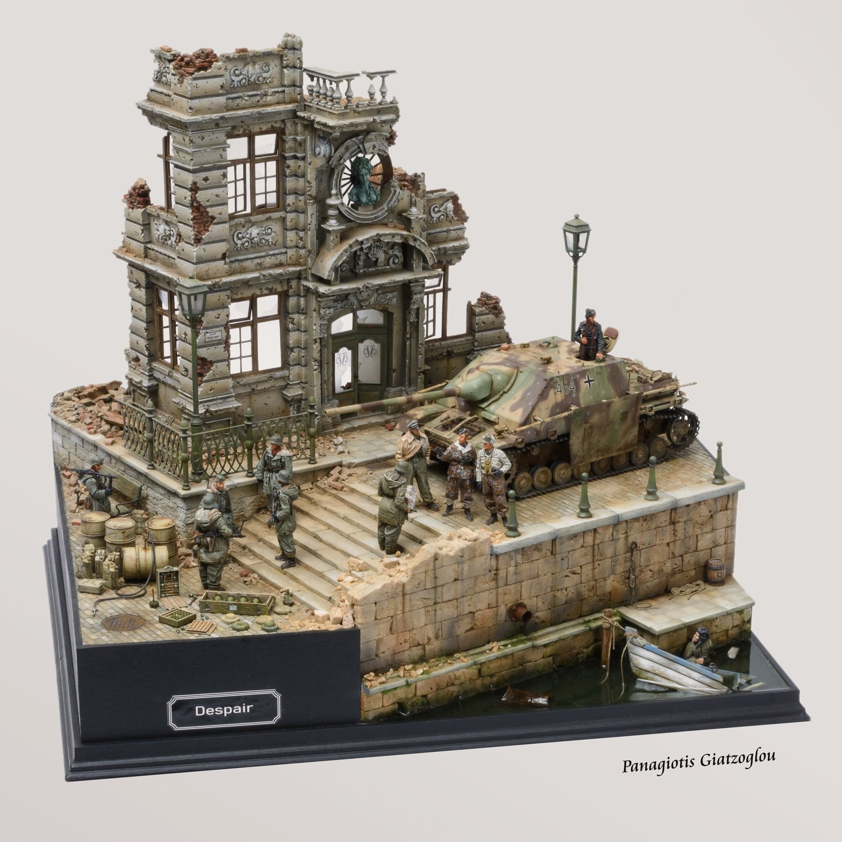 A fantastic diorama 