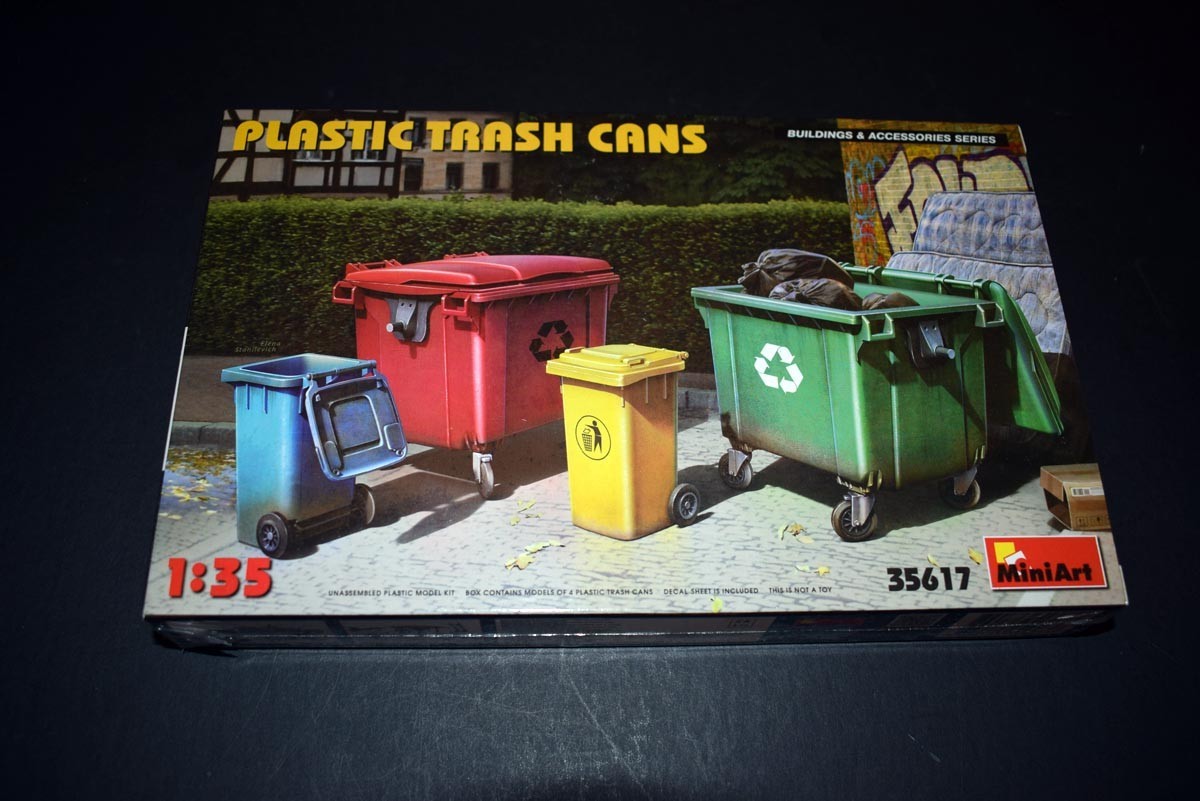 Miniart 1/35 Steel Trash Bins