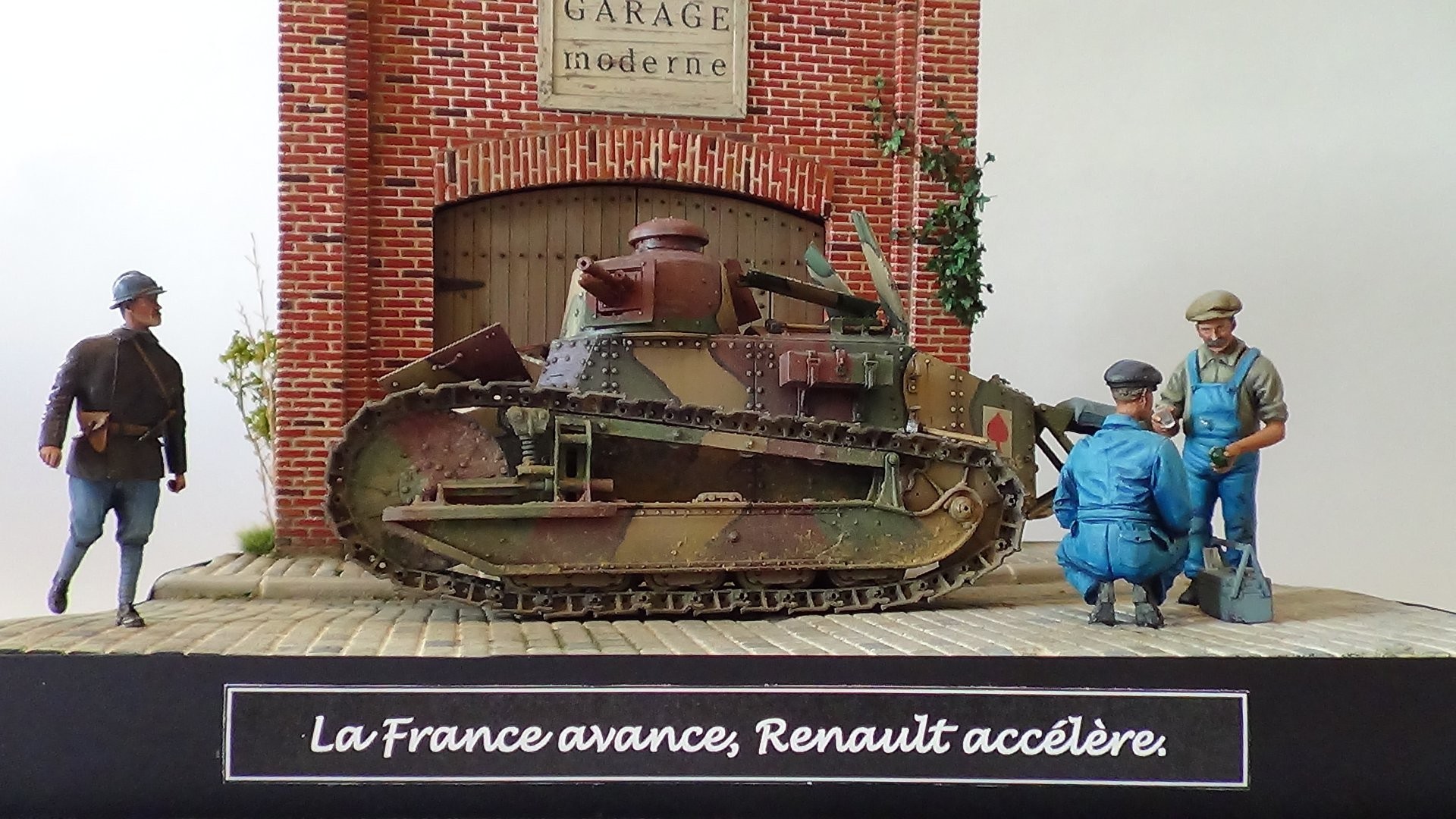 La France avance, Renault Accélére (France advances, Renault Accelerates) 'Inspirations' by Thierry Tish
