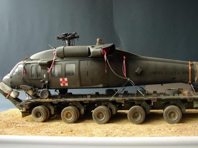 M1070 +UH-60 Black Hawk 'Inspirations' by 陳東輝