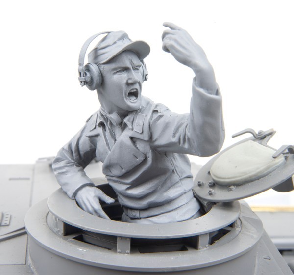 German Panzer Commander in Large Scale