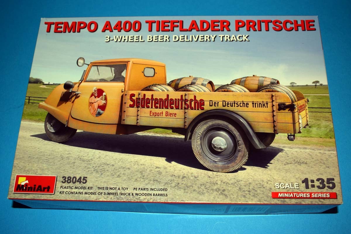 Tempo A400 TieFlader Pritsche 3 Wheeled Beer Delivery Truck