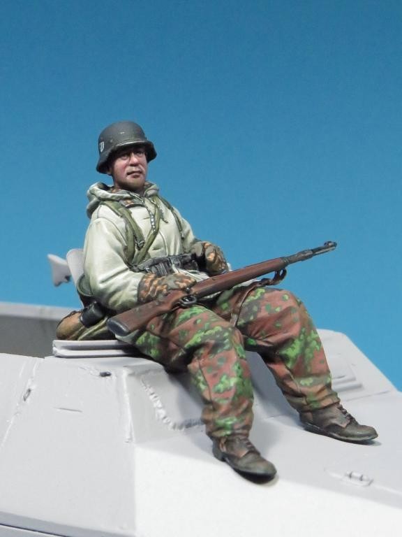Waffen SS Half-track Rider & Berthier M1916 Carbine