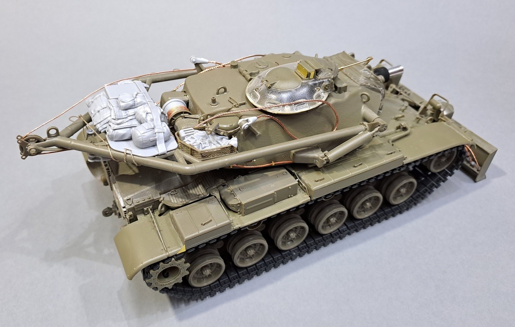 Eureka XXL: M728 Combat Engineer Vehicle Upgrades