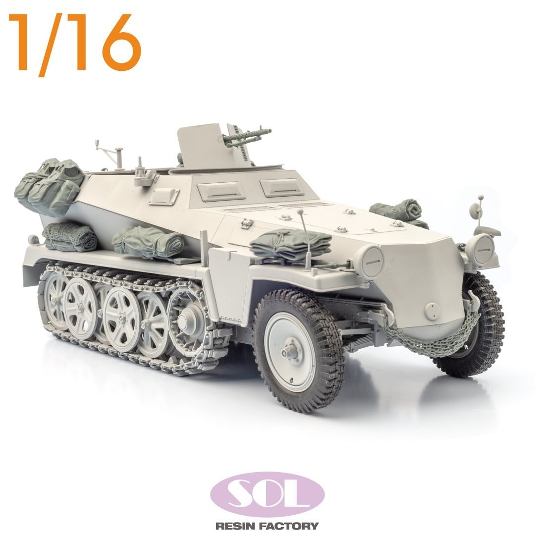 Detail & Tarp for WWII German Sd.Kfz. 250/1
