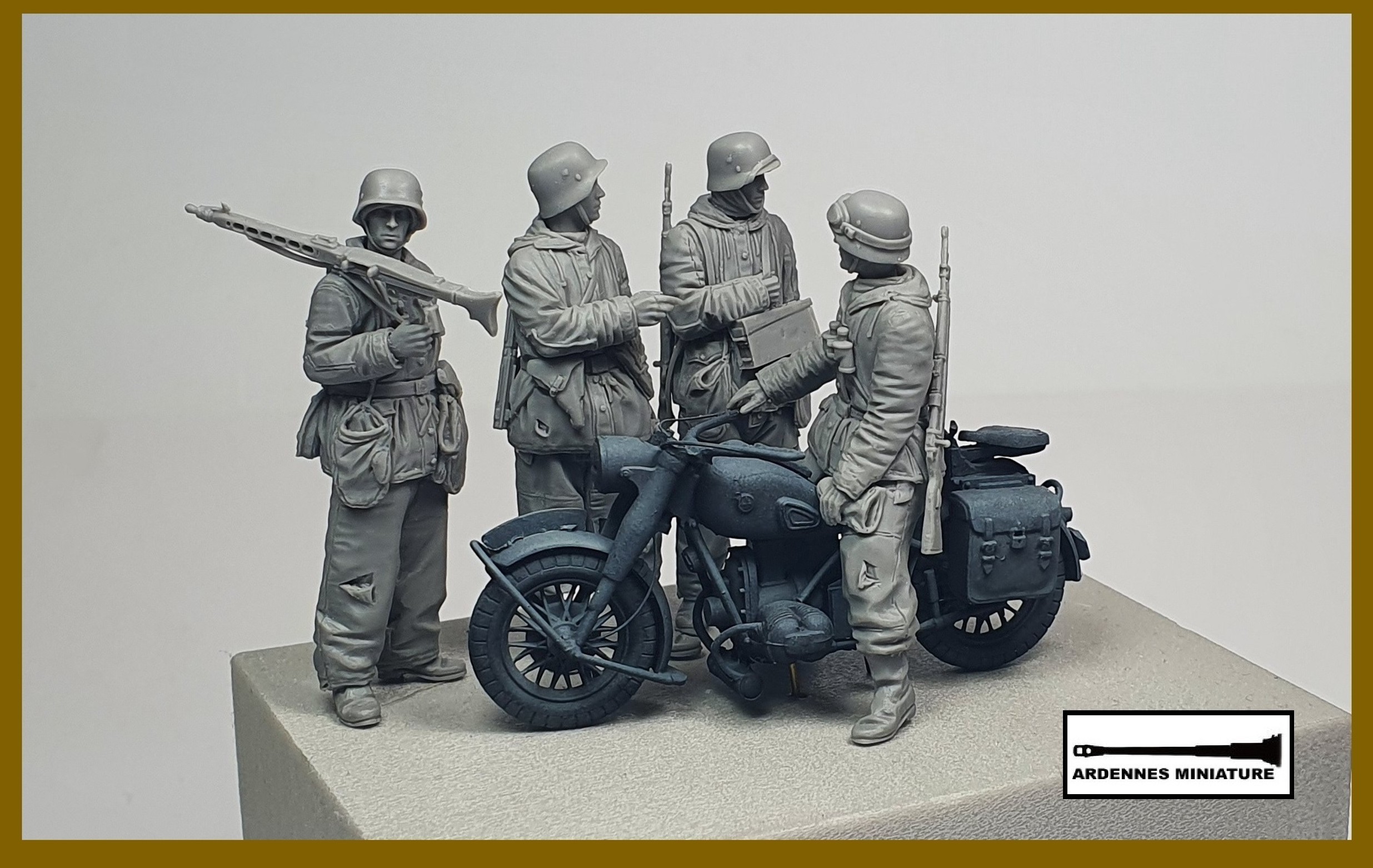 Ardennes Miniature: German WWII Figures