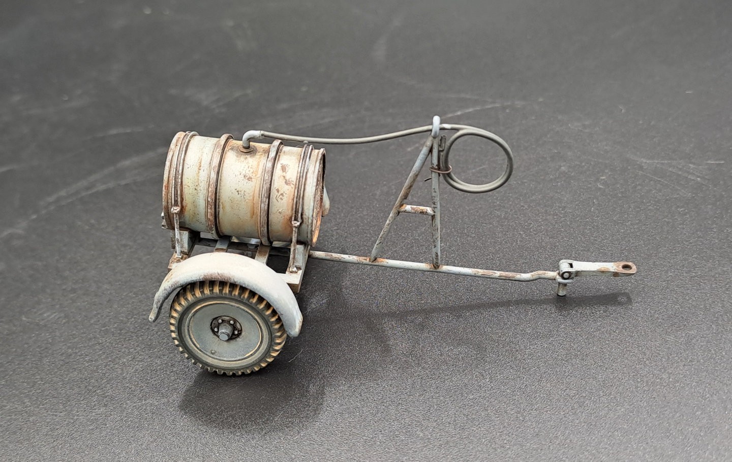 KM Model: Anhänger für 200 Liter Kraftstoff Faß