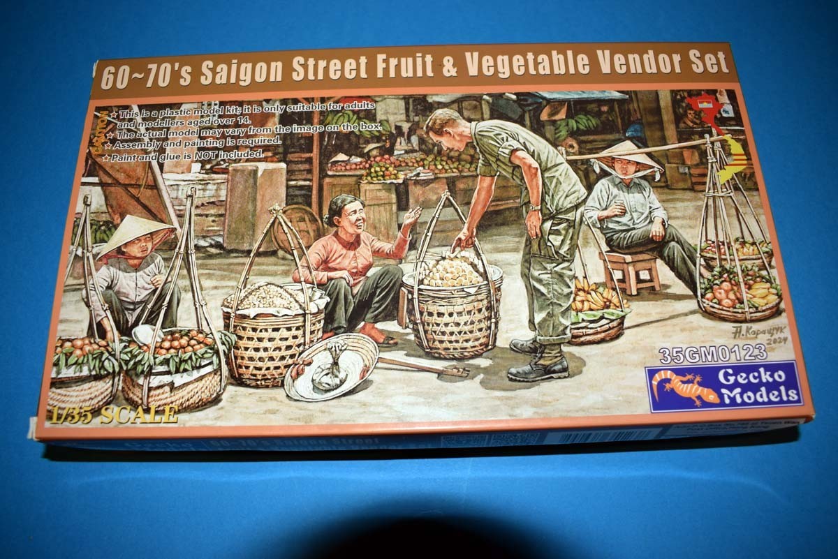 1960s/70s Saigon Street Fruit and Vegetable Vendor Set