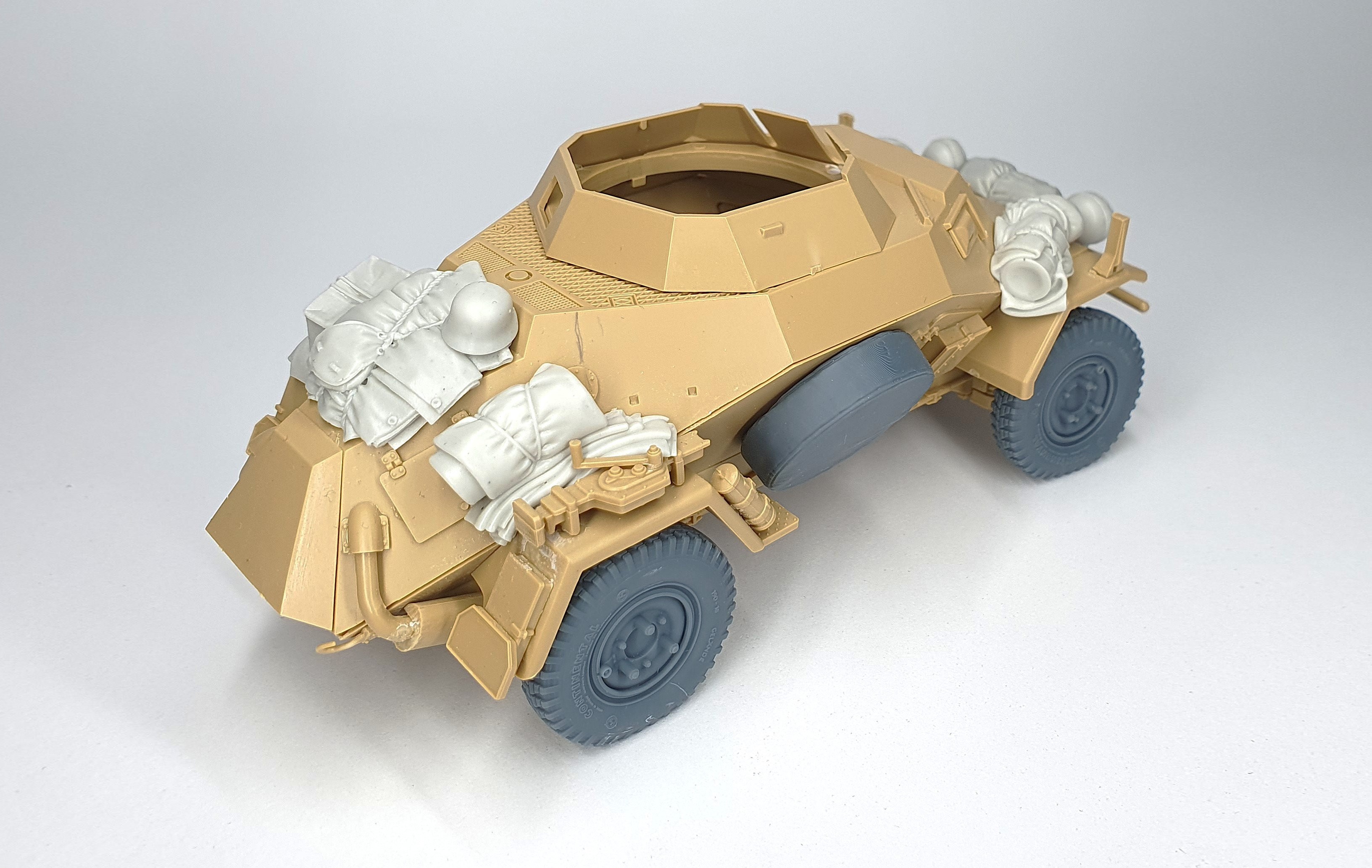 Pimp My Miniatures: Stowage set for Sd.Kfz. 222