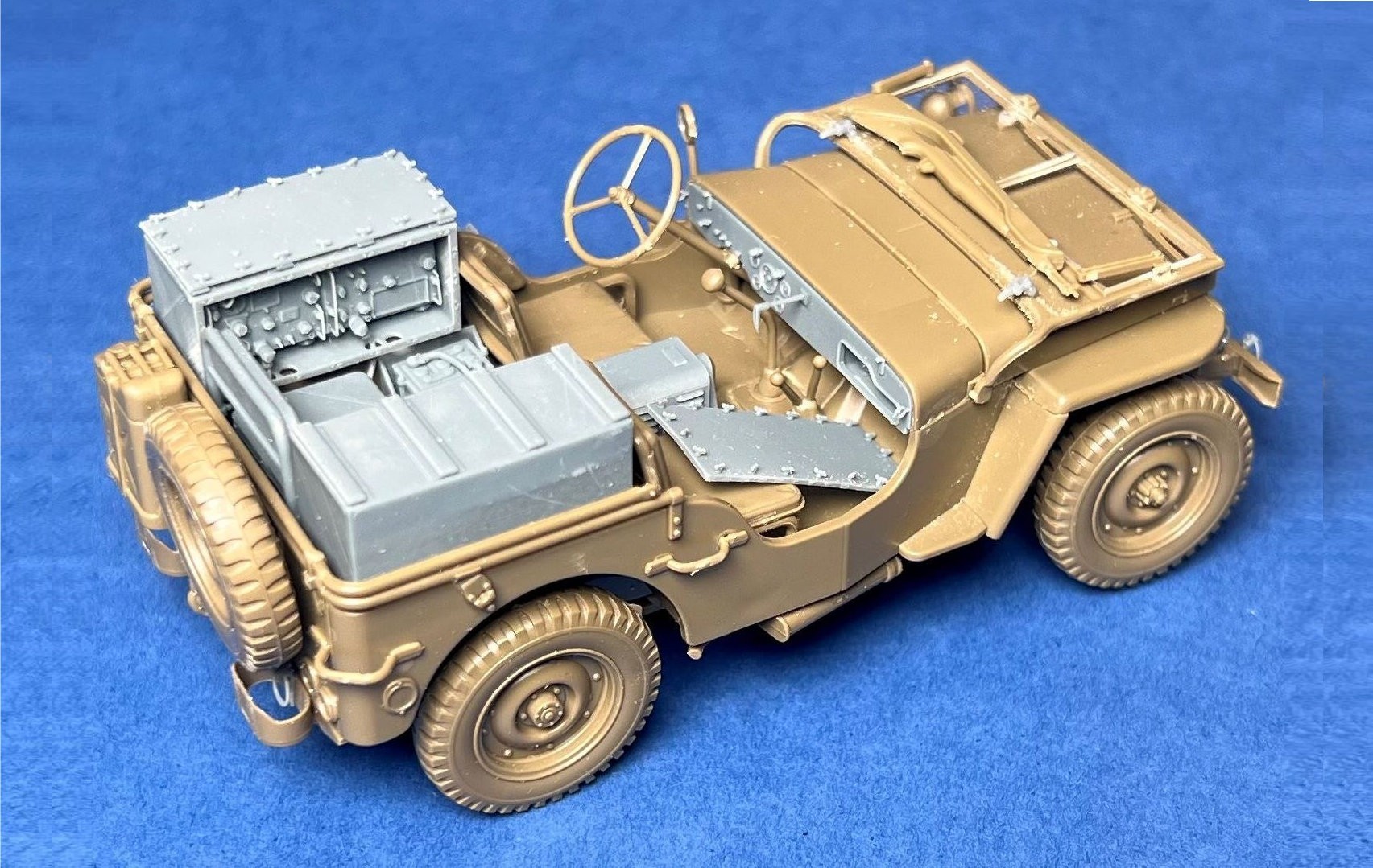 Minor: USMC MZ-1 Radio Jeep Conversion
