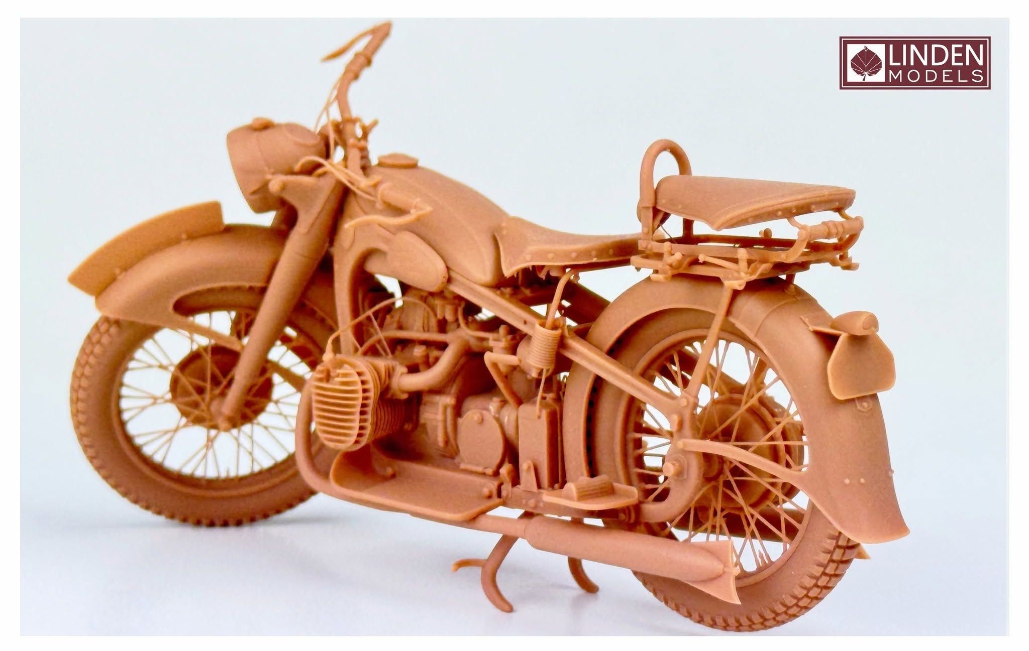 Linden: BMW R12